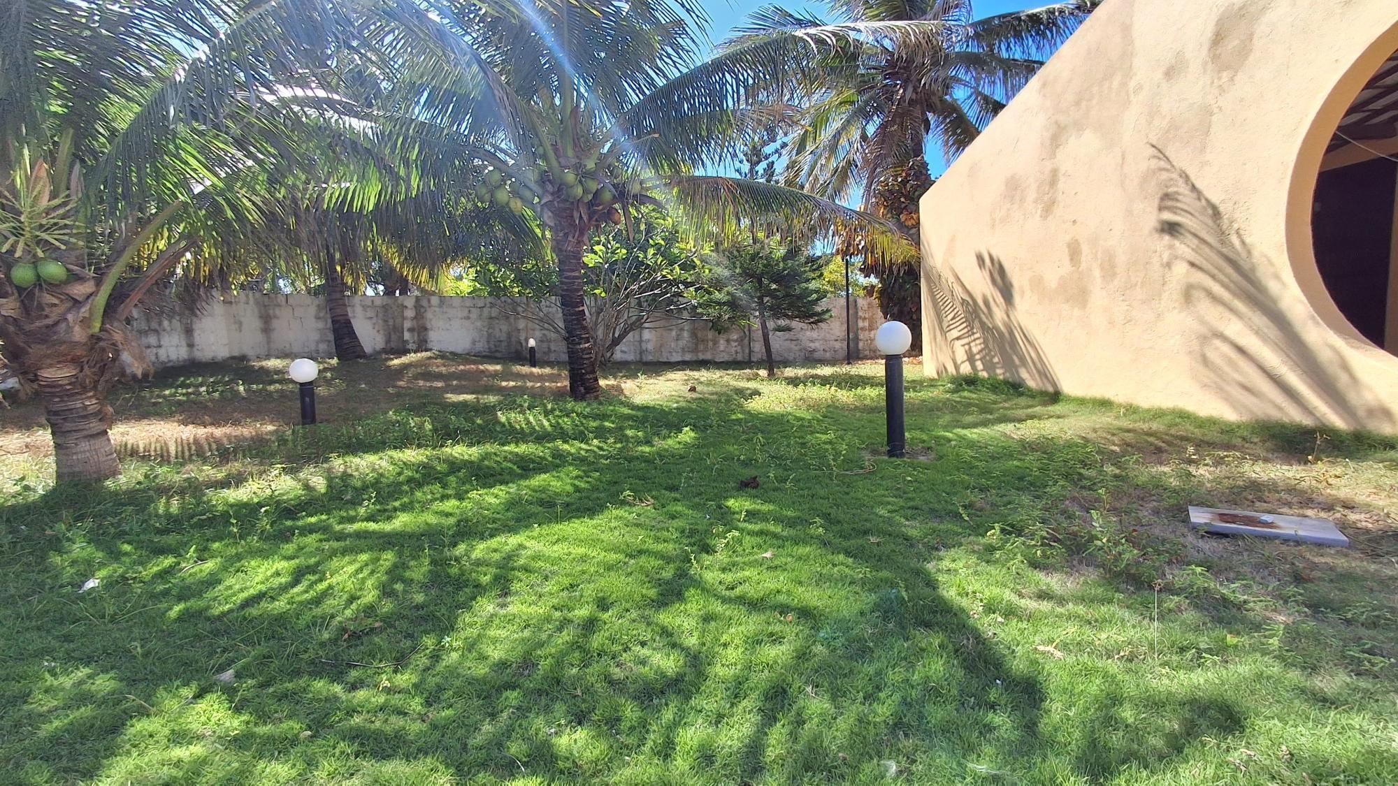 Casa, 5 quartos, 559 m² - Foto 1