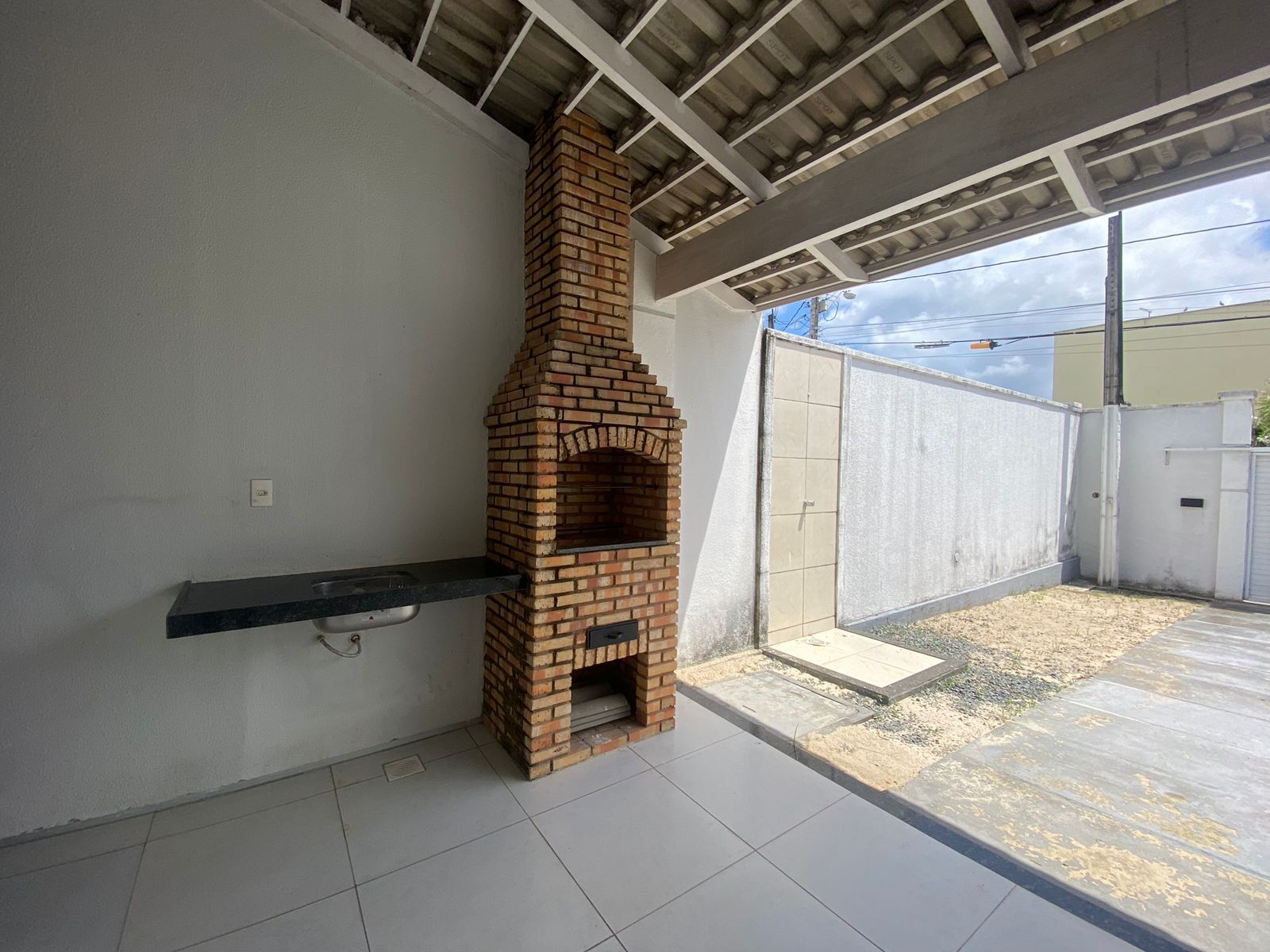 Casa de 3 quartos, 175m² no bairro Sapiranga, em Fortaleza | Eu Corretor