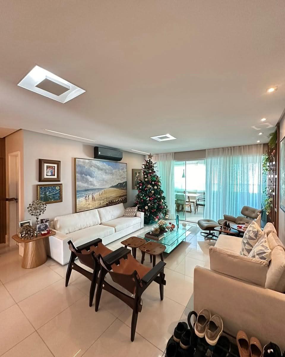 Apartamento à venda com 4 quartos, 217m² - Foto 3
