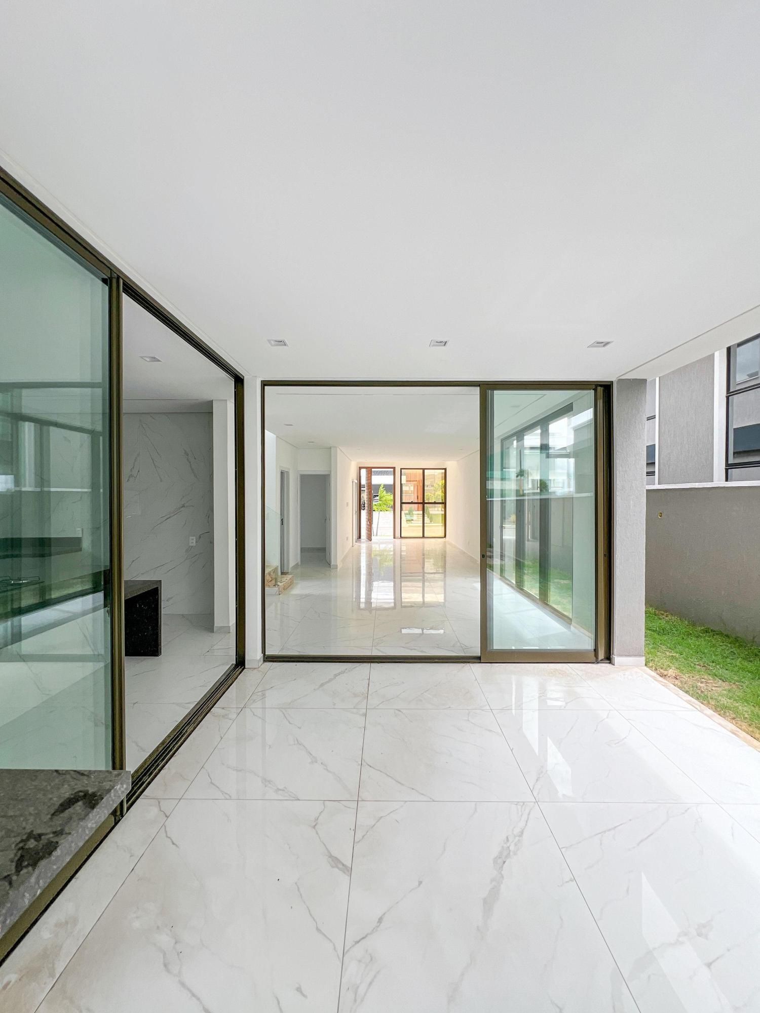 Casa à venda com 5 quartos, 330m² - Foto 7