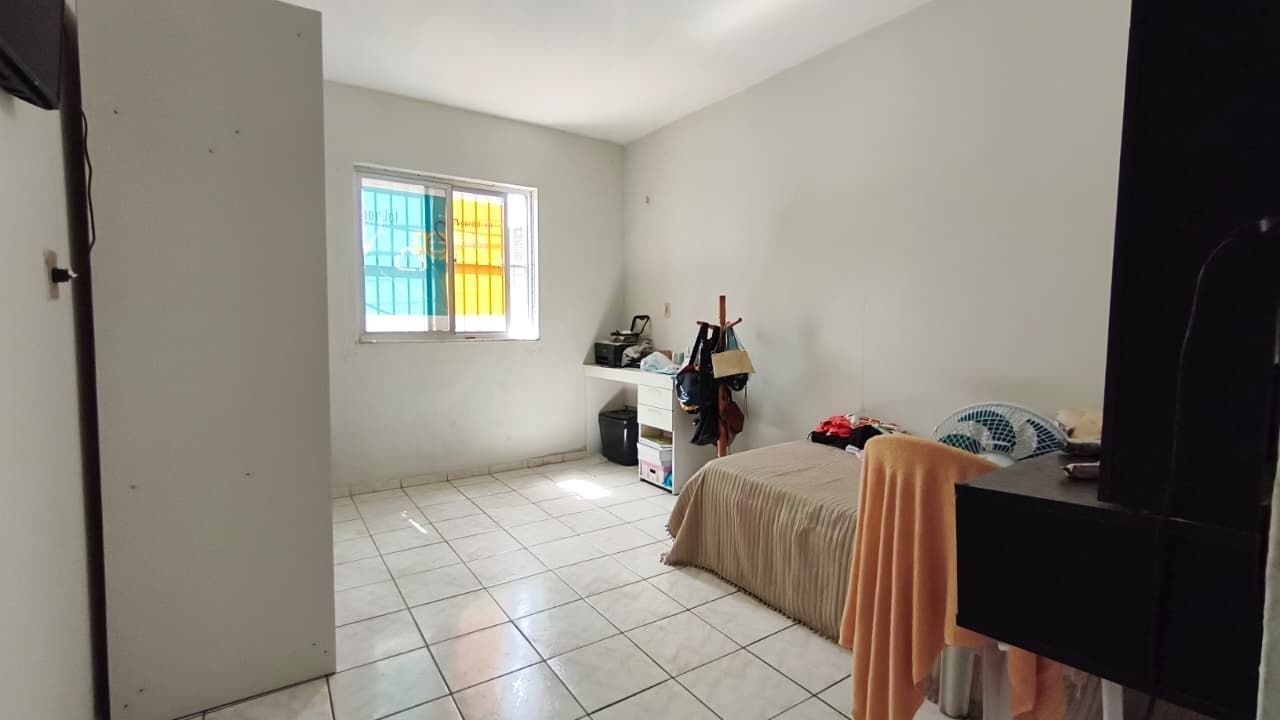Casa, 4 quartos, 60 m² - Foto 1