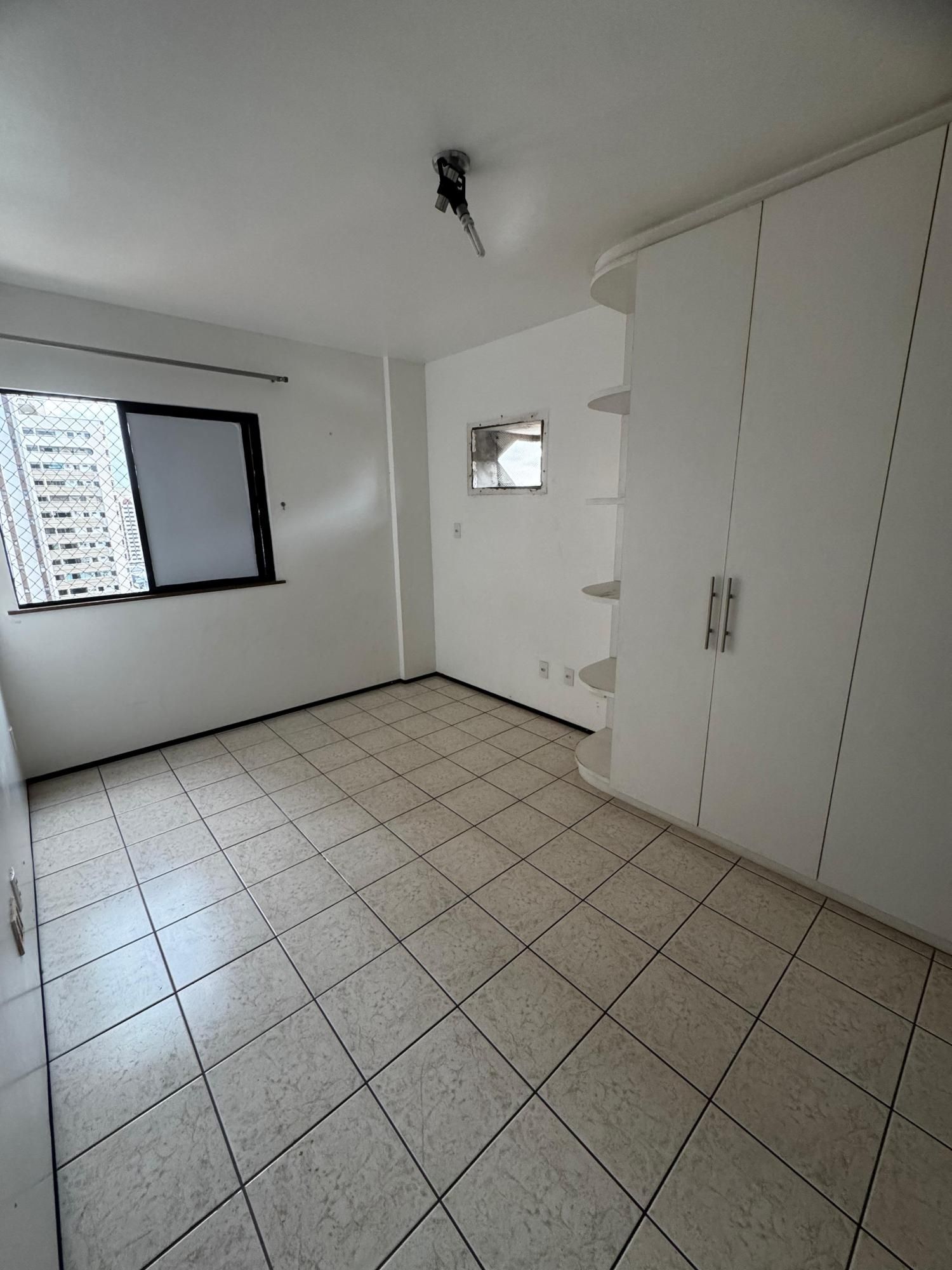 Apartamento para alugar com 4 quartos, 160m² - Foto 7