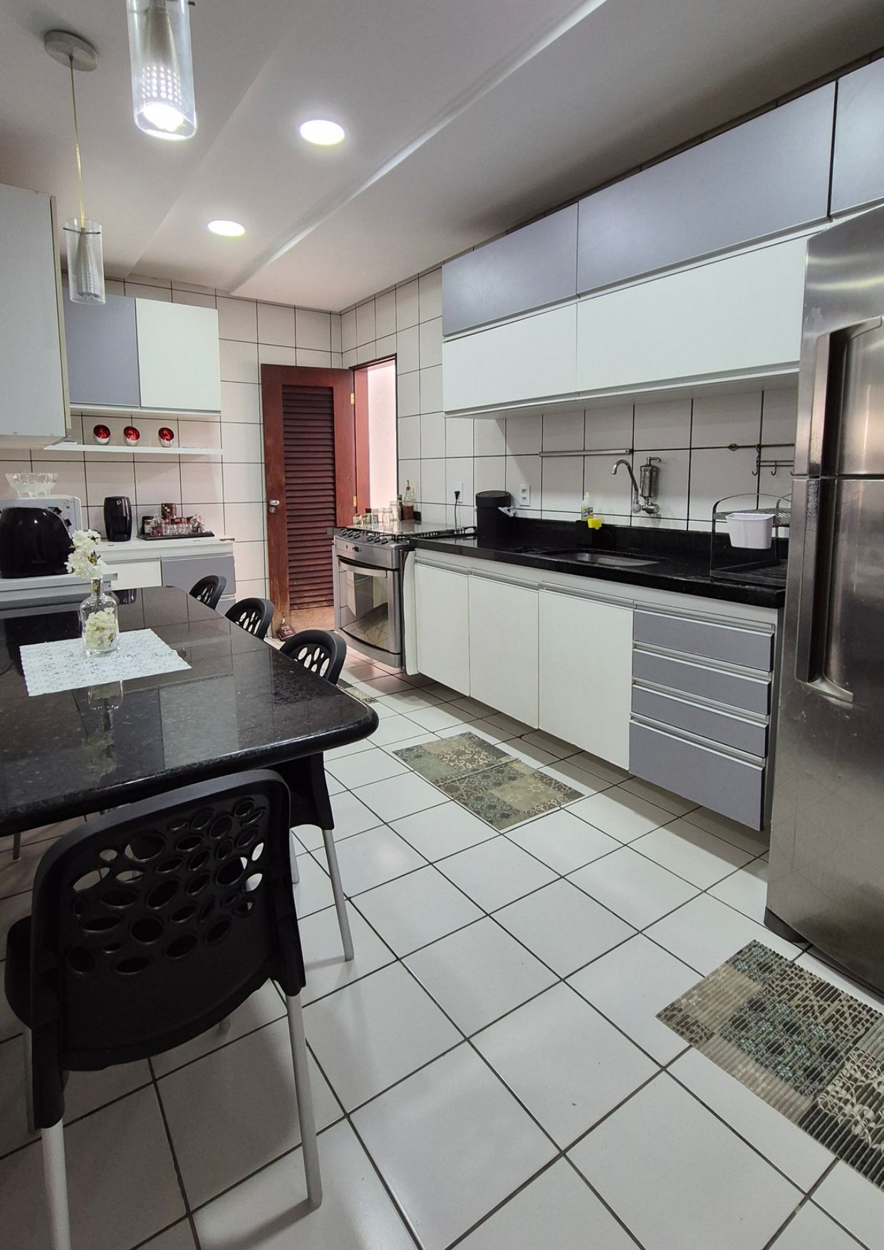 Casa de Condomínio à venda com 3 quartos, 130m² - Foto 4