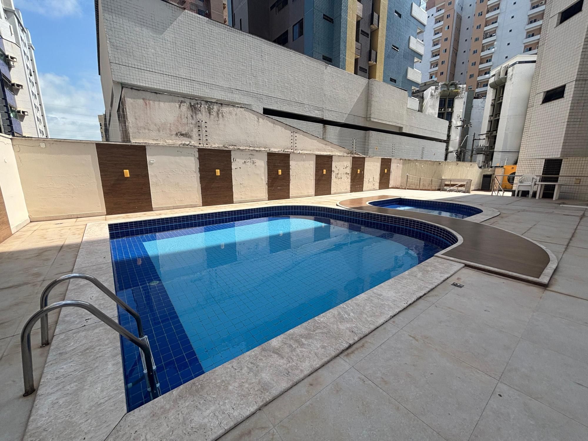 Apartamento de 3 quartos, 189m² no bairro Renascença, em São Luís | Eu Corretor