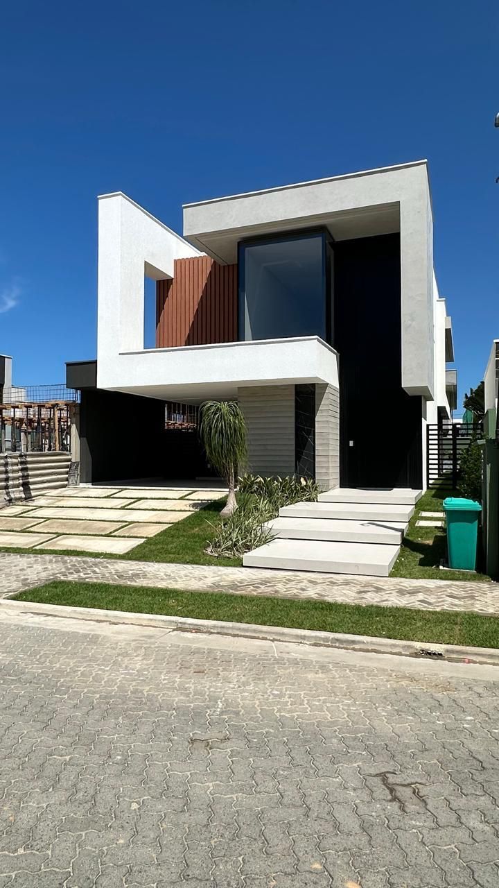 Casa de Condomínio de 4 quartos, 330m² no bairro Cidade Alpha, em Eusébio | Eu Corretor