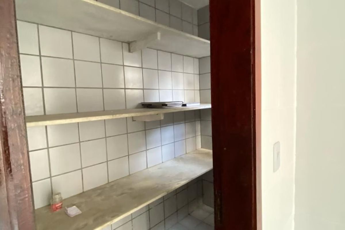 Casa à venda com 4 quartos, 240m² - Foto 11