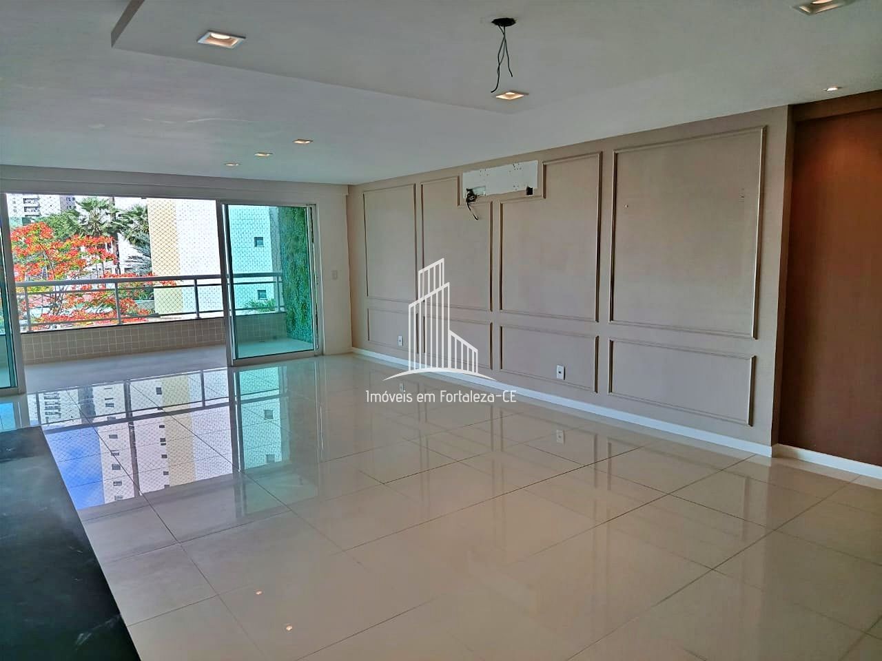 Apartamento de 3 quartos, 210m² no bairro Guararapes, em Fortaleza | Eu Corretor