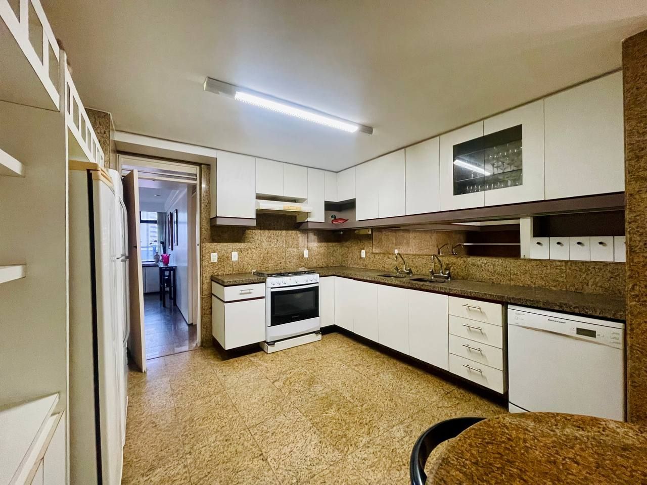 Apartamento, 4 quartos, 251 m² - Foto 36