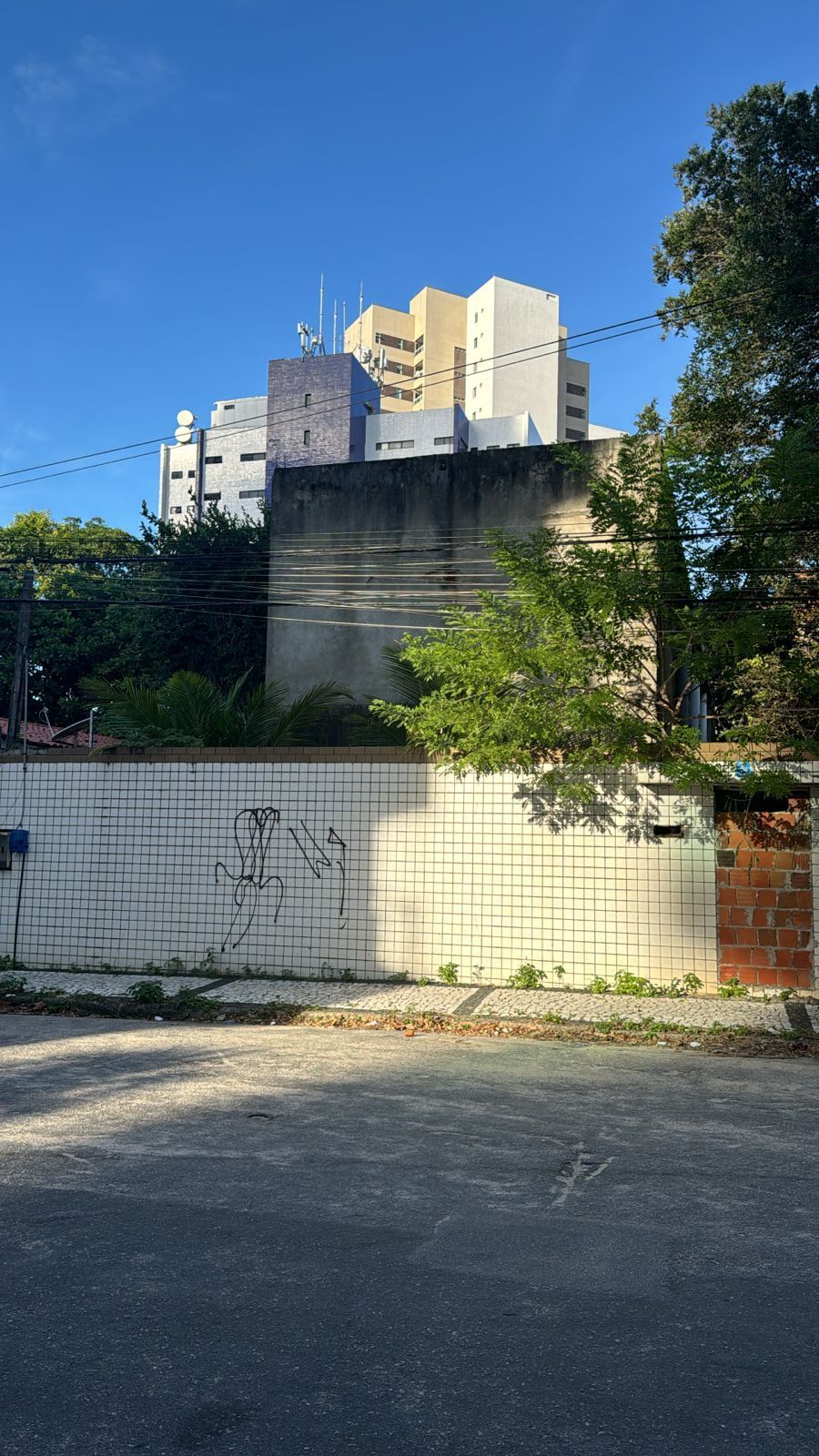 Loja / Salão / Ponto Comercial de 4 quartos, 700m² no bairro Guararapes, em Fortaleza | Eu Corretor