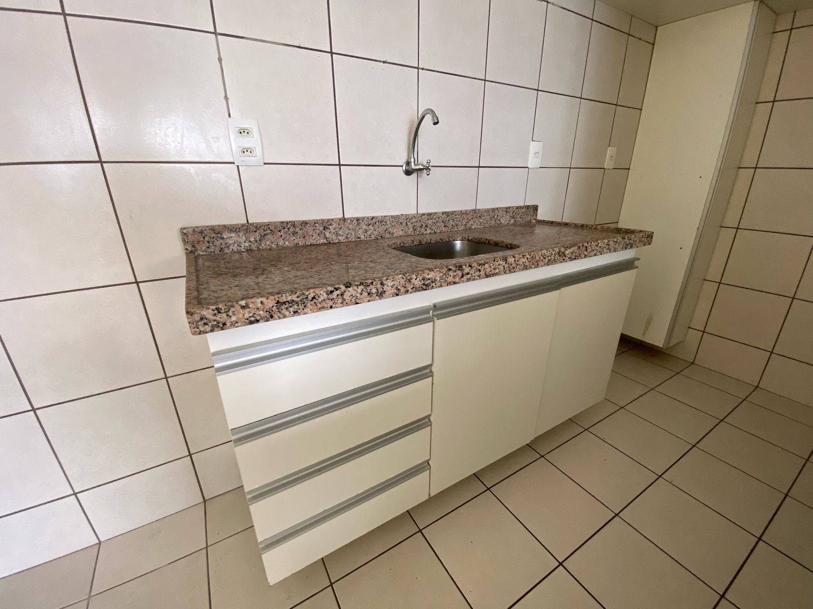 img128079158