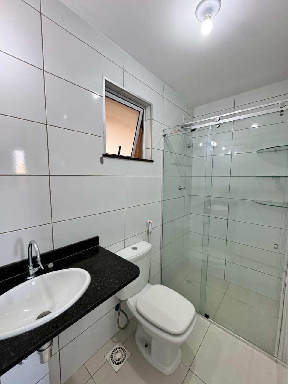 Apartamento para alugar com 3 quartos, 77m² - Foto 7