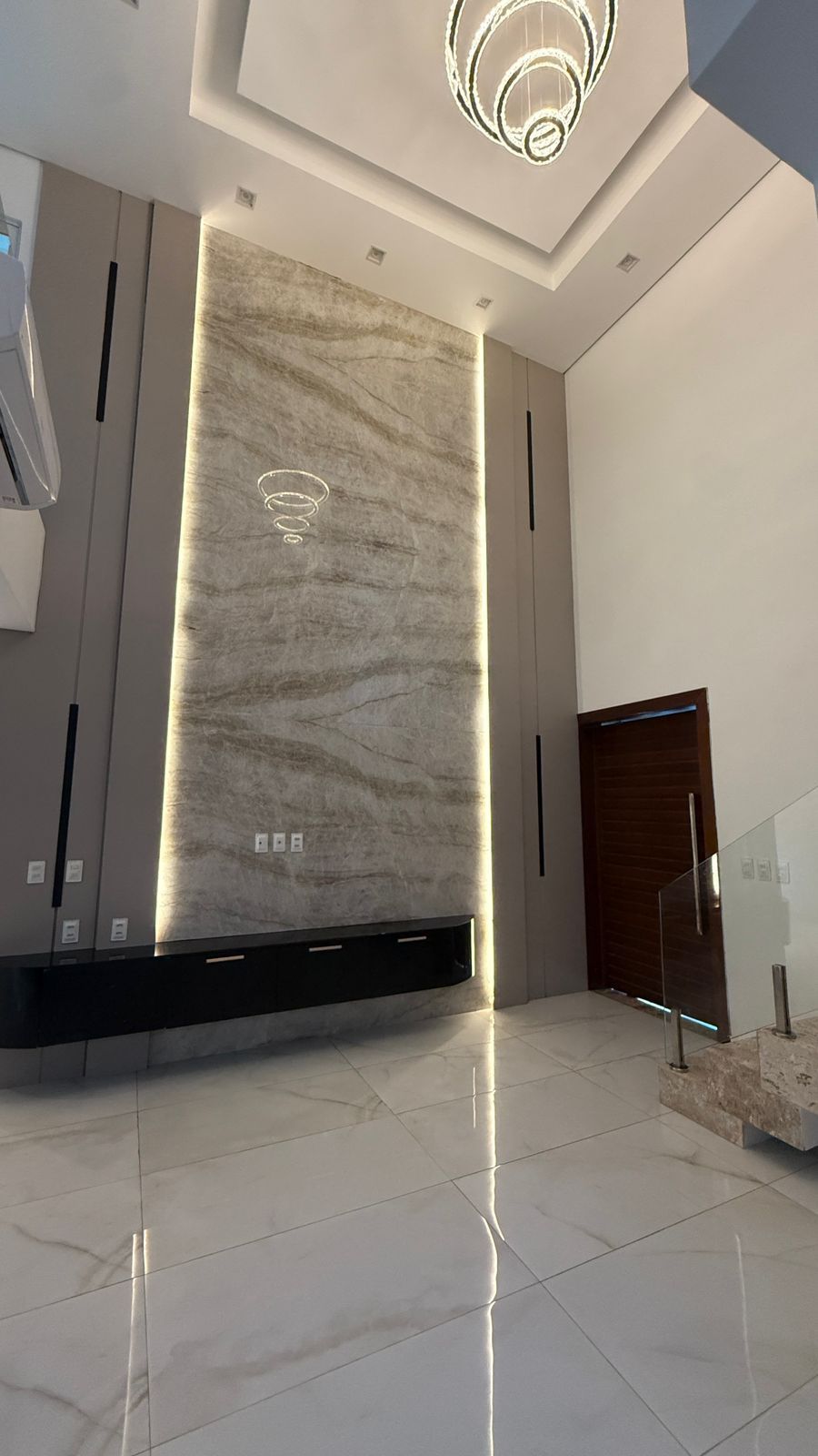 Casa de Condomínio de 6 quartos, 341m² no bairro Cidade Alpha, em Eusébio | Eu Corretor