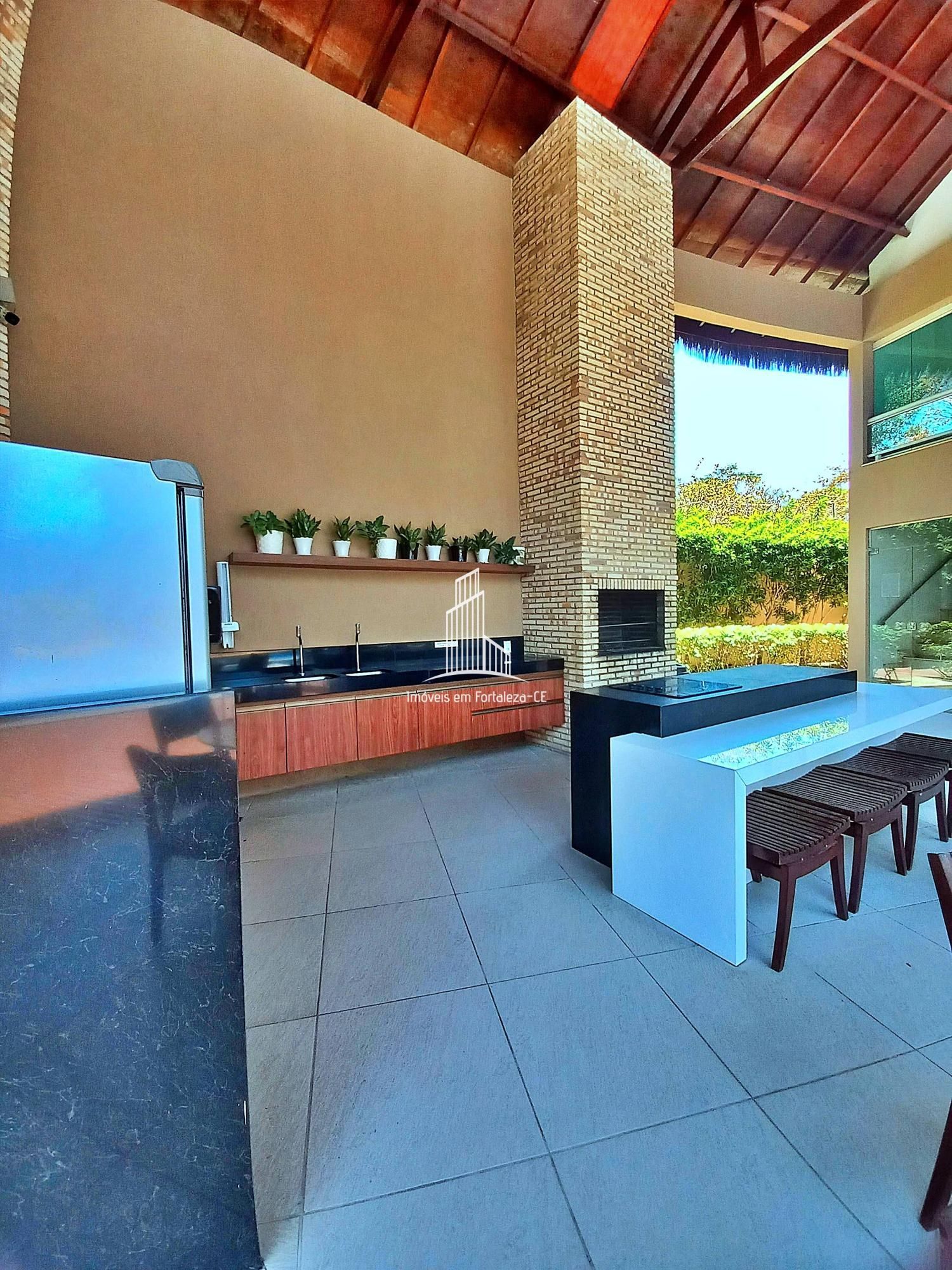Apartamento de 4 quartos, 248m² no bairro Guararapes, em Fortaleza | Eu Corretor