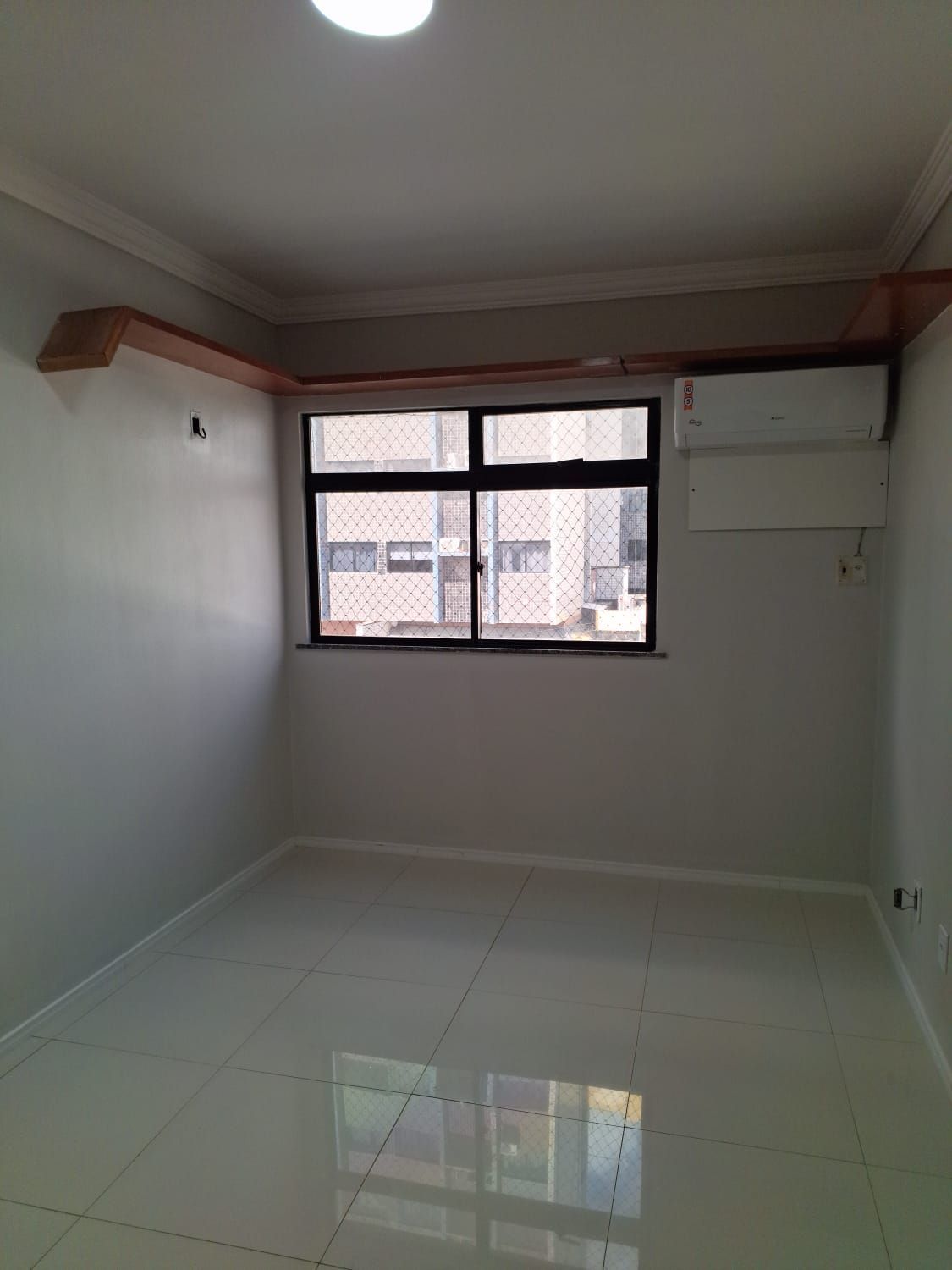 img197837486