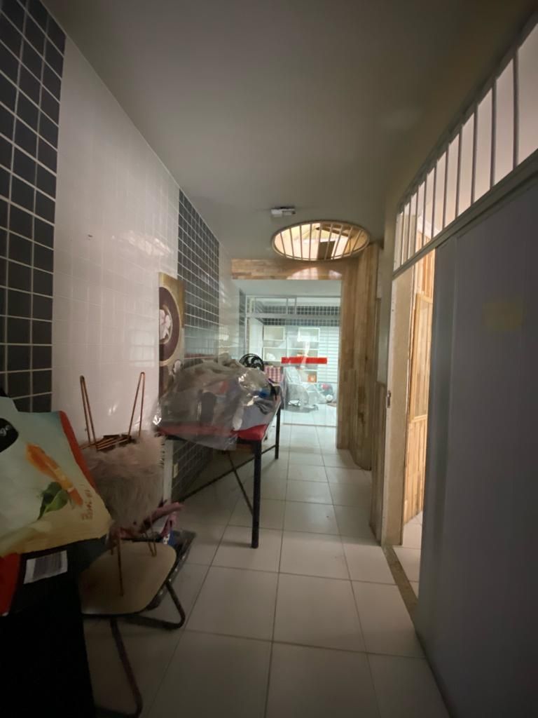 Casa Comercial à venda com 10 quartos, 600m² - Foto 11