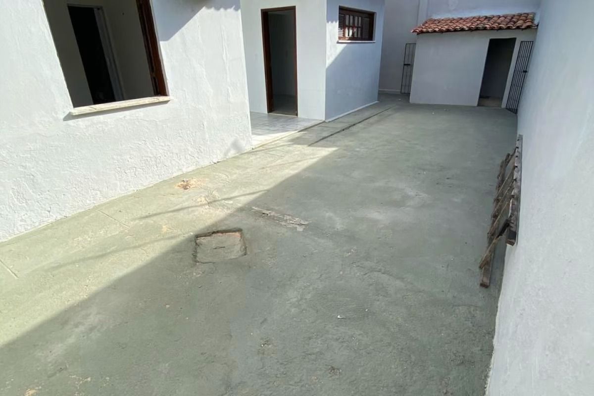 Casa à venda com 4 quartos, 240m² - Foto 13