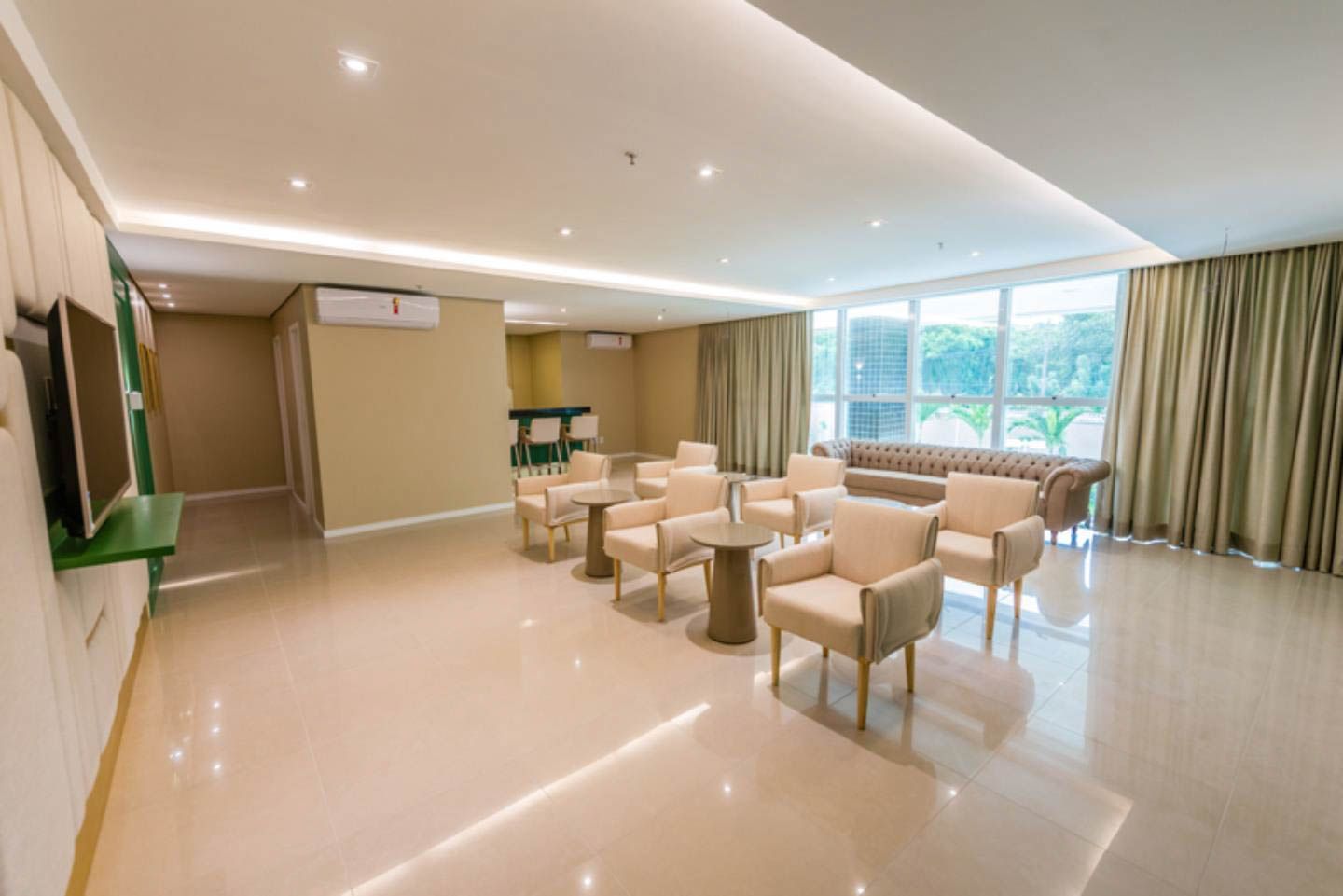Apartamento, 3 quartos, 119 m² - Foto 2