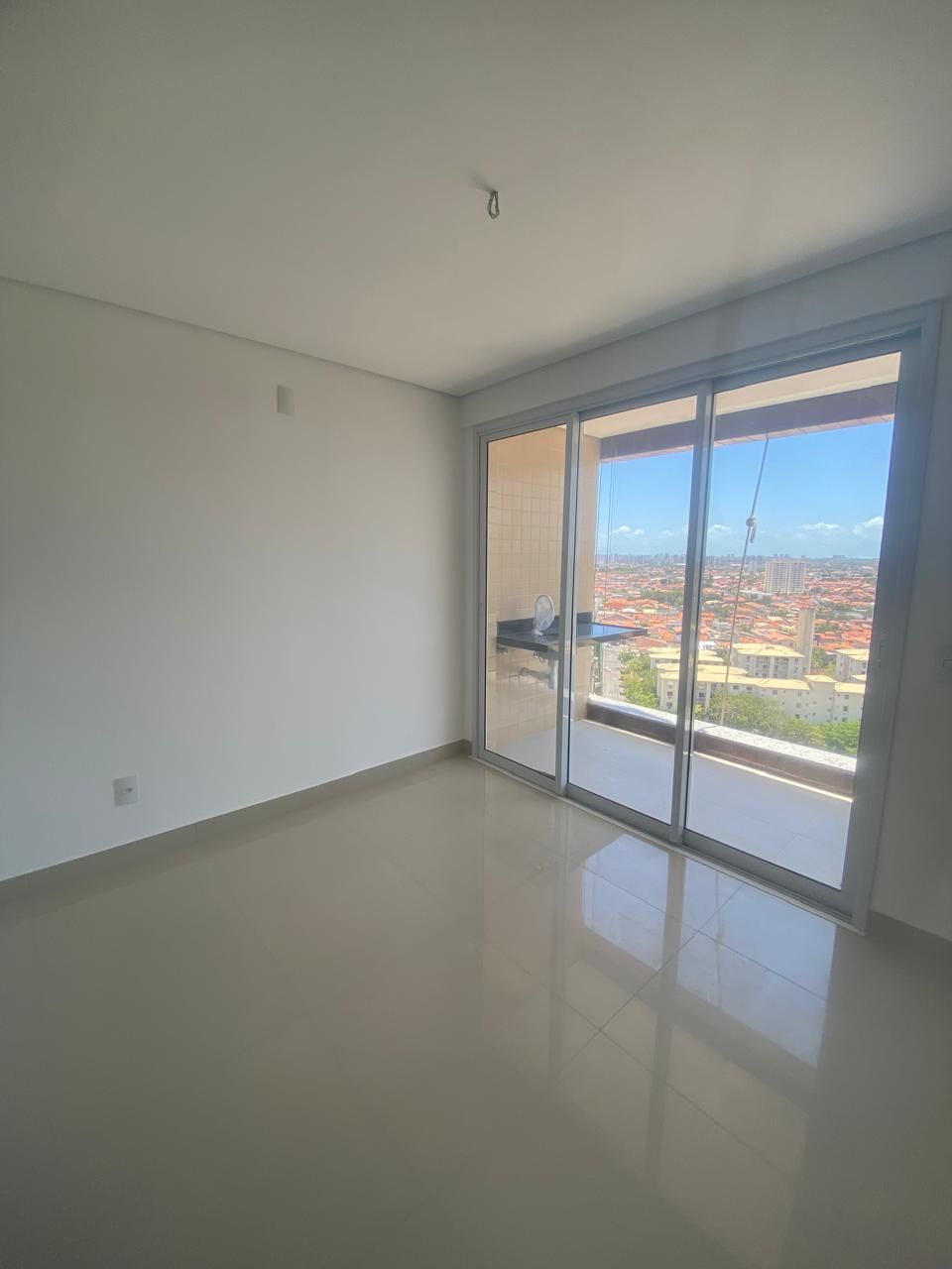 Apartamento à venda com 2 quartos, 55m² - Foto 2