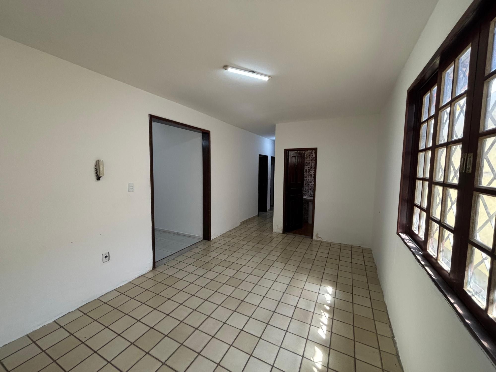 Imóvel Comercial de 2 quartos, 378m² no bairro Renascença, em São Luís | Eu Corretor