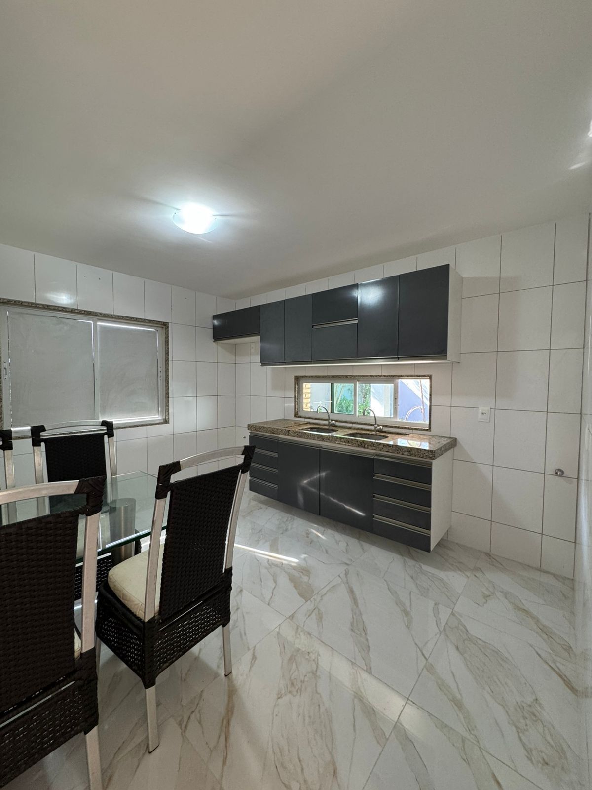 Casa de Condomínio à venda com 4 quartos, 270m² - Foto 12