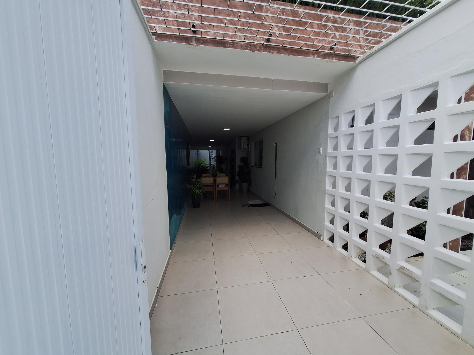 Casa, 5 quartos, 220 m² - Foto 2
