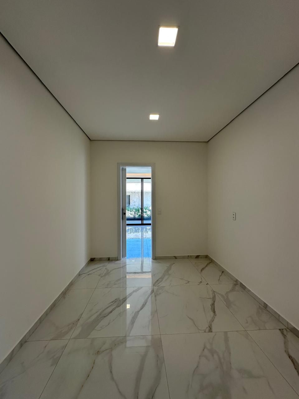 img72477163