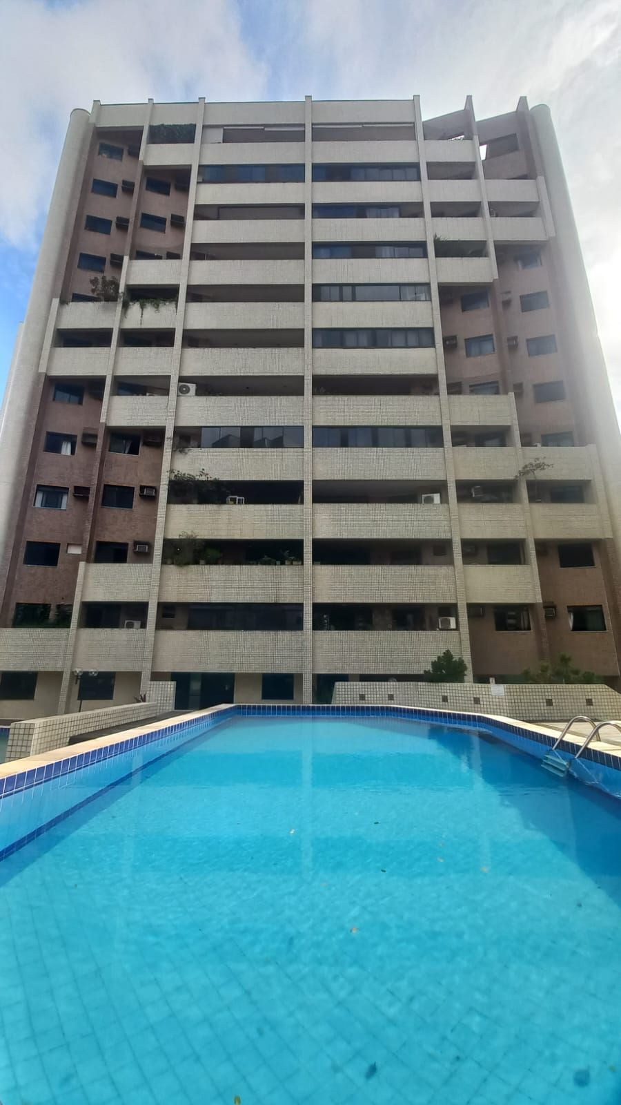 img120929360