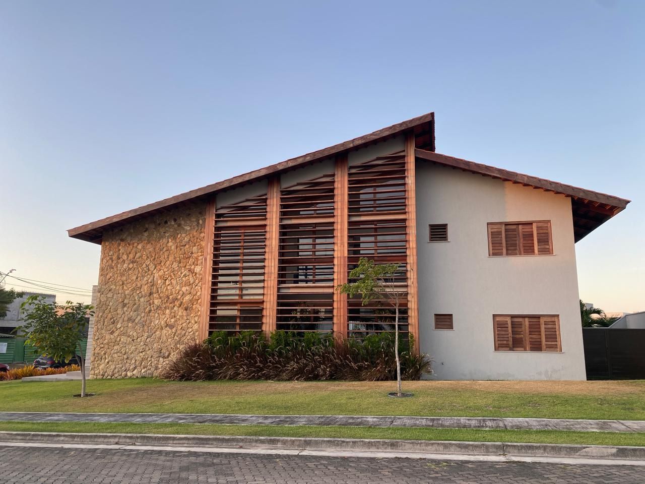 Casa de Condomínio de 4 quartos, 400m² no bairro Bairro Cidade Alpha, em Eusébio | Eu Corretor