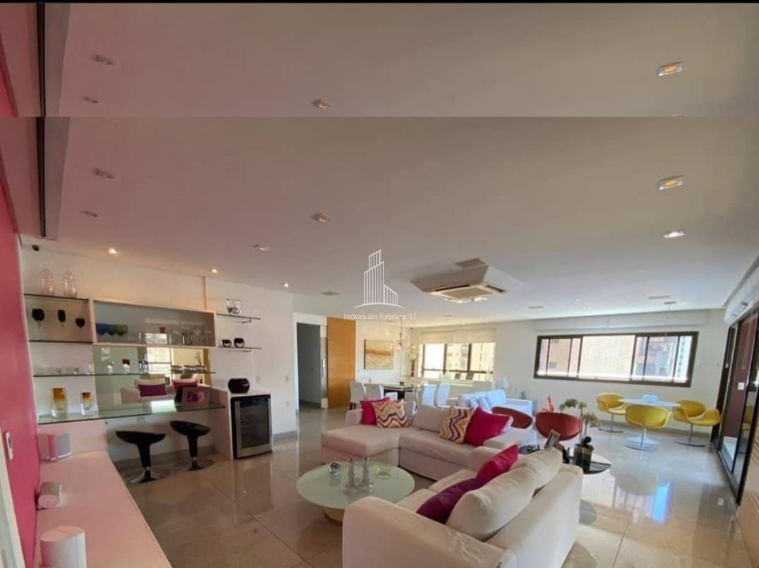Apartamento de 4 quartos, 300m² no bairro Meireles, em Fortaleza | Eu Corretor