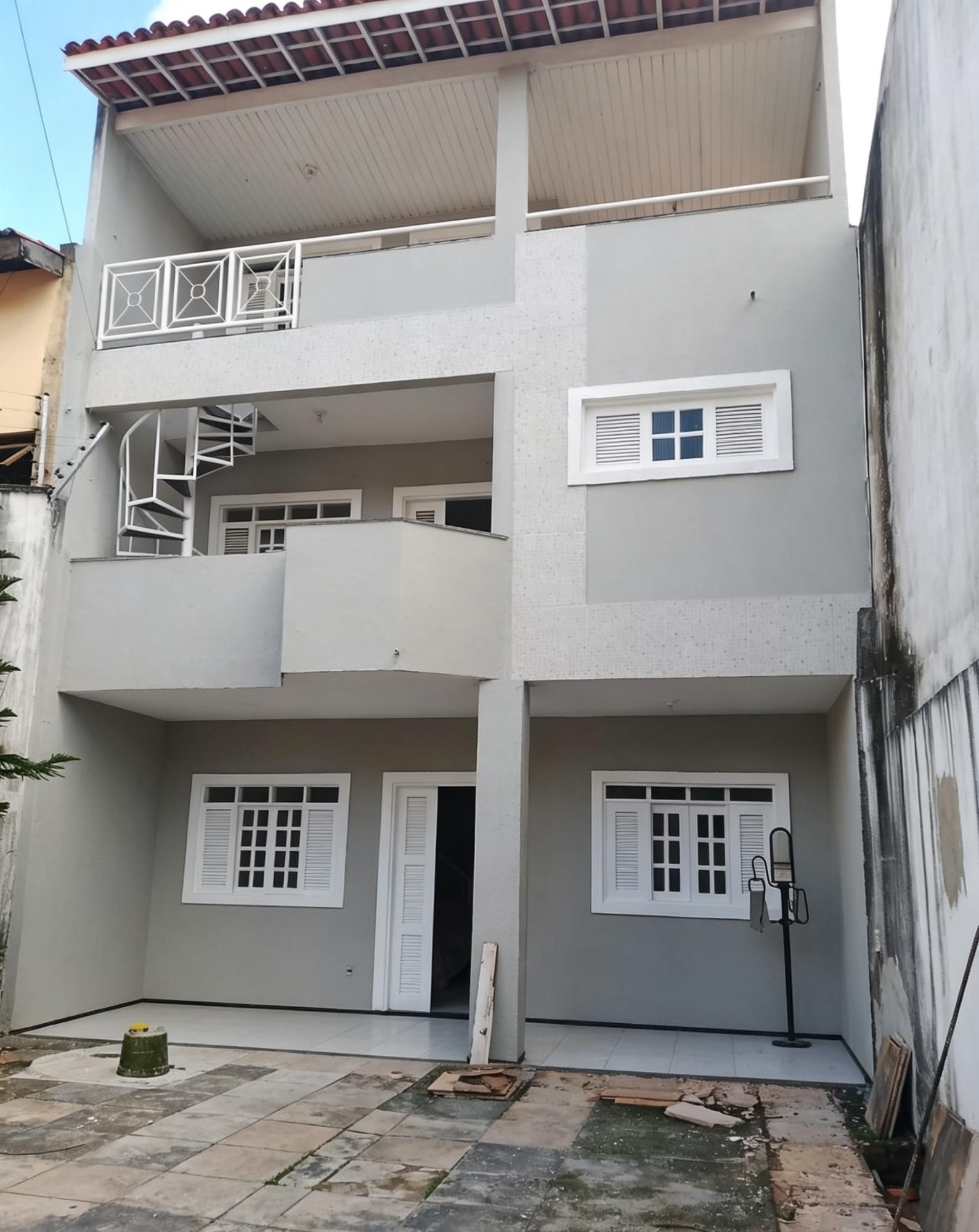 Casa, 5 quartos, 155 m² - Foto 1