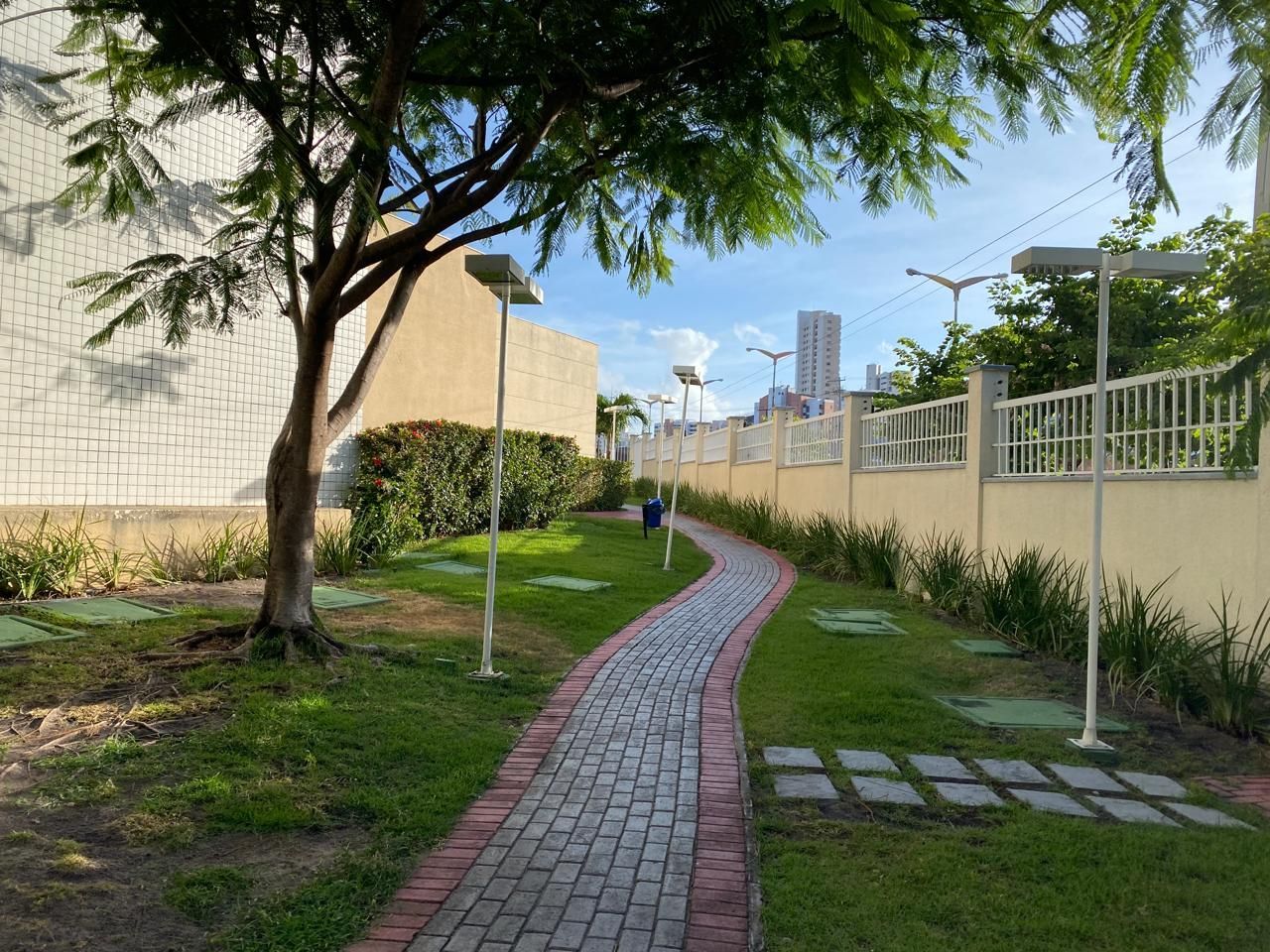 Apartamento à venda com 3 quartos, 109m² - Foto 32