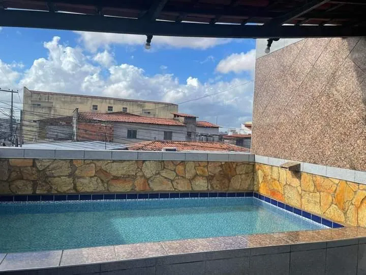 Casa, 6 quartos, 300 m² - Foto 3