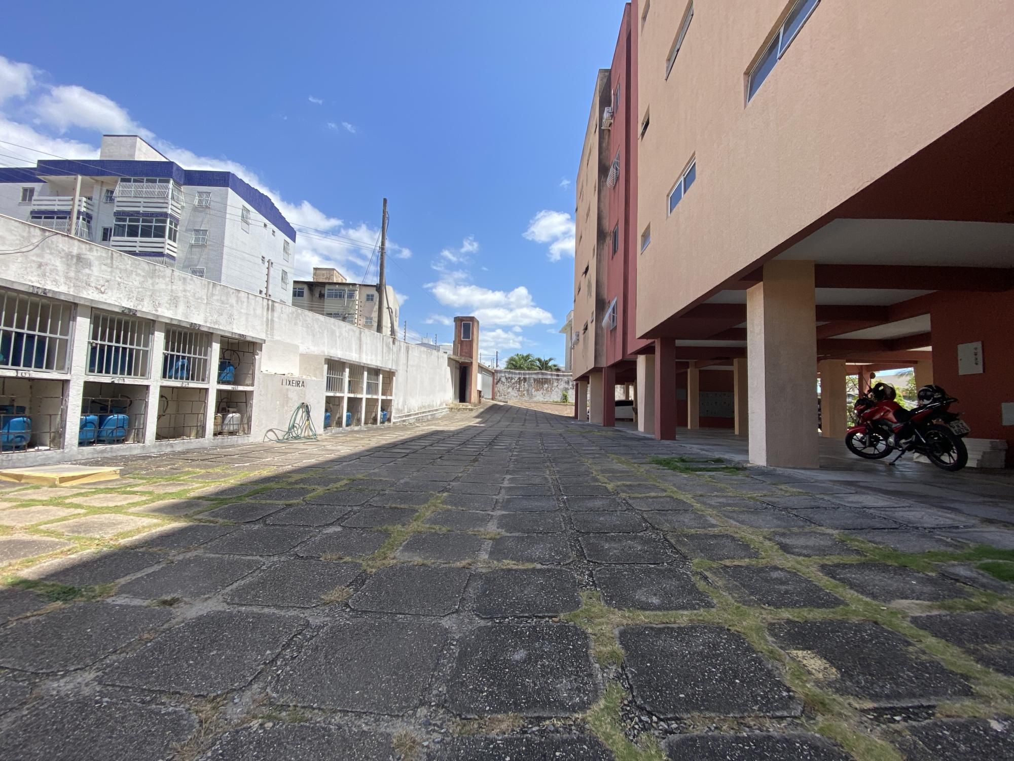 Apartamento à venda com 3 quartos, 80m² - Foto 4