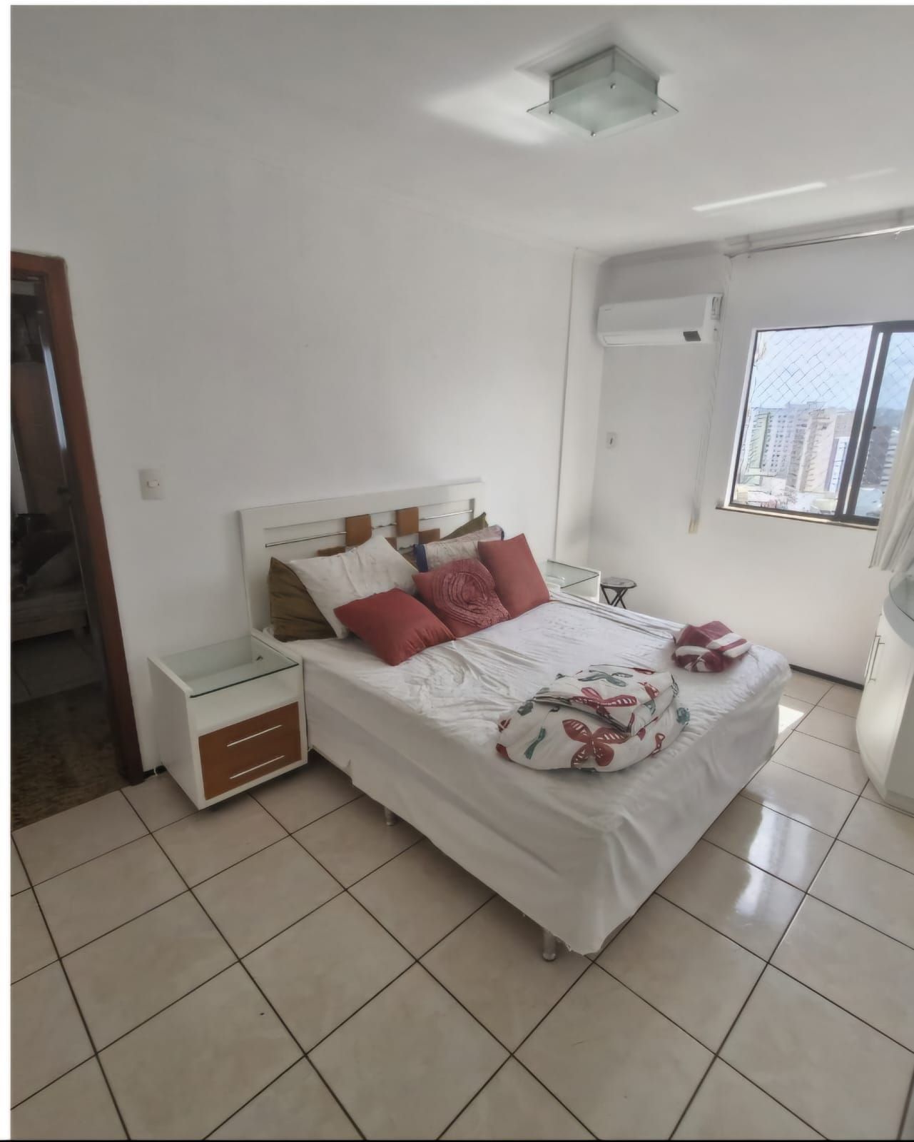 Apartamento para alugar com 3 quartos, 120m² - Foto 1