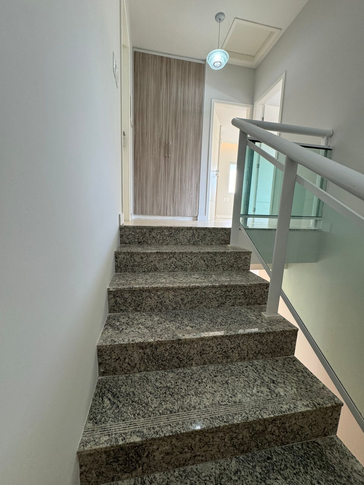 Casa de Condomínio à venda com 4 quartos, 270m² - Foto 14