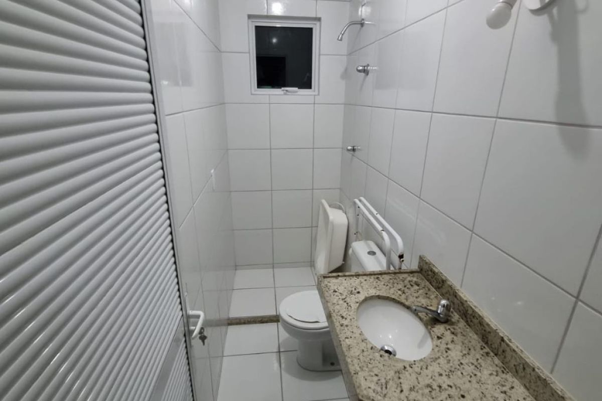 img233494406