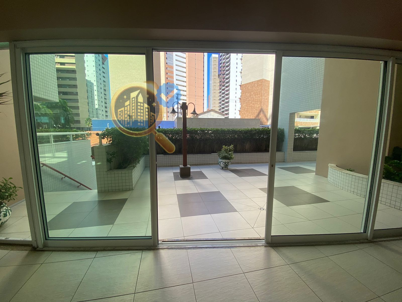img57366330