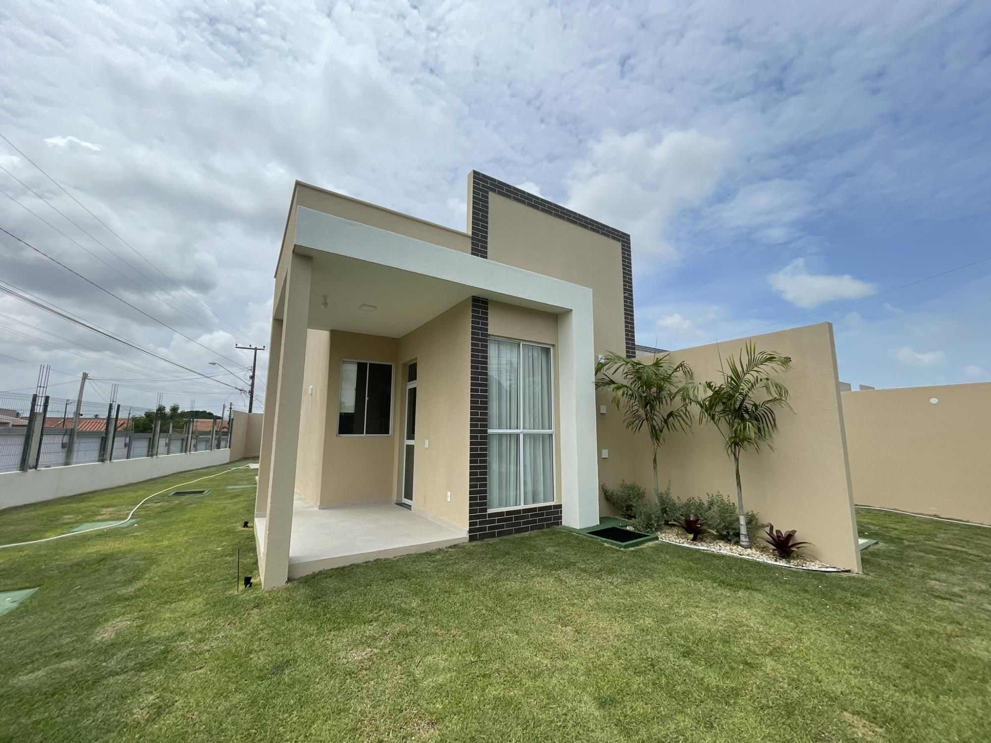 Casa, 2 quartos, 66 m² - Foto 1