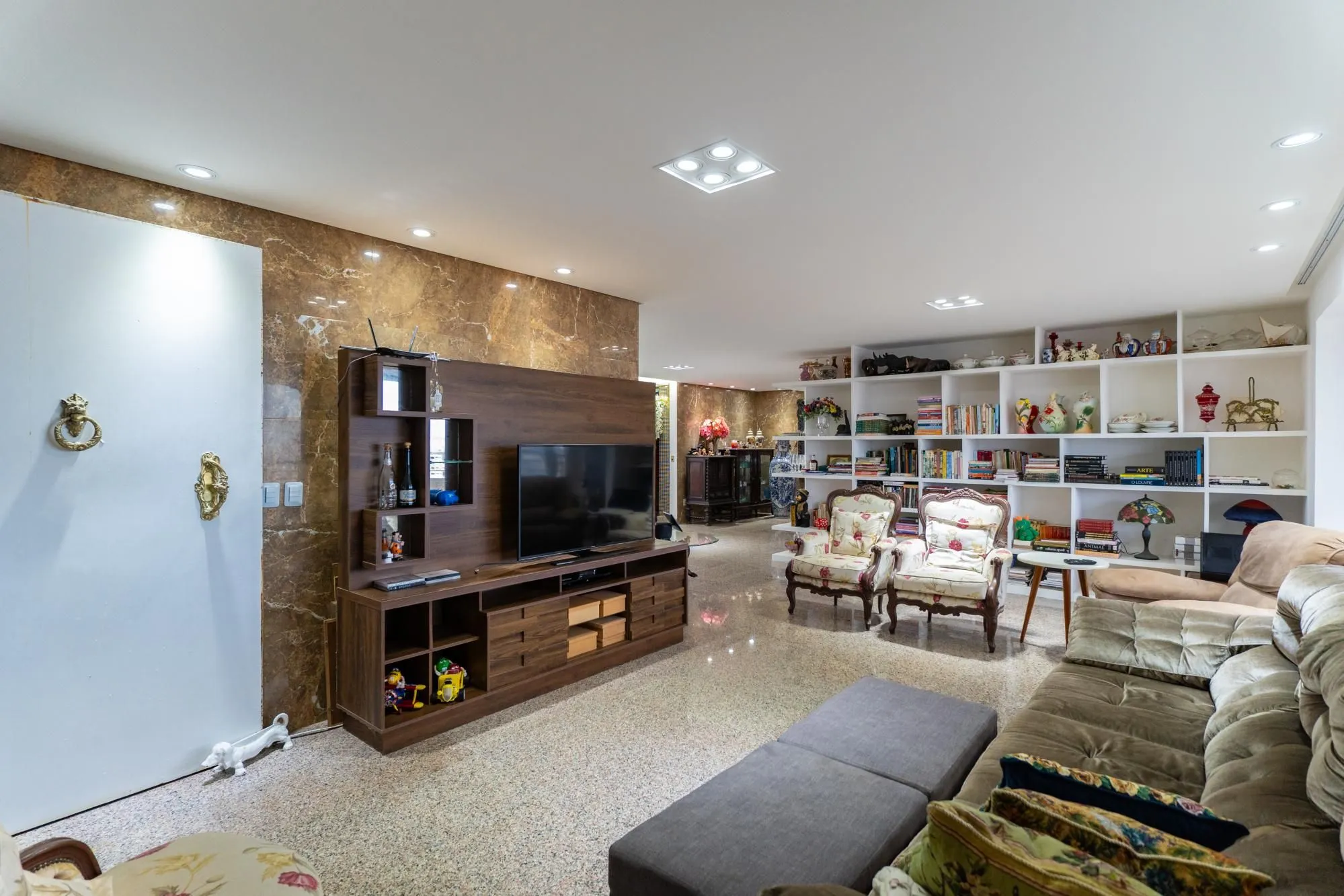 Apartamento, 3 quartos, 260 m² - Foto 3