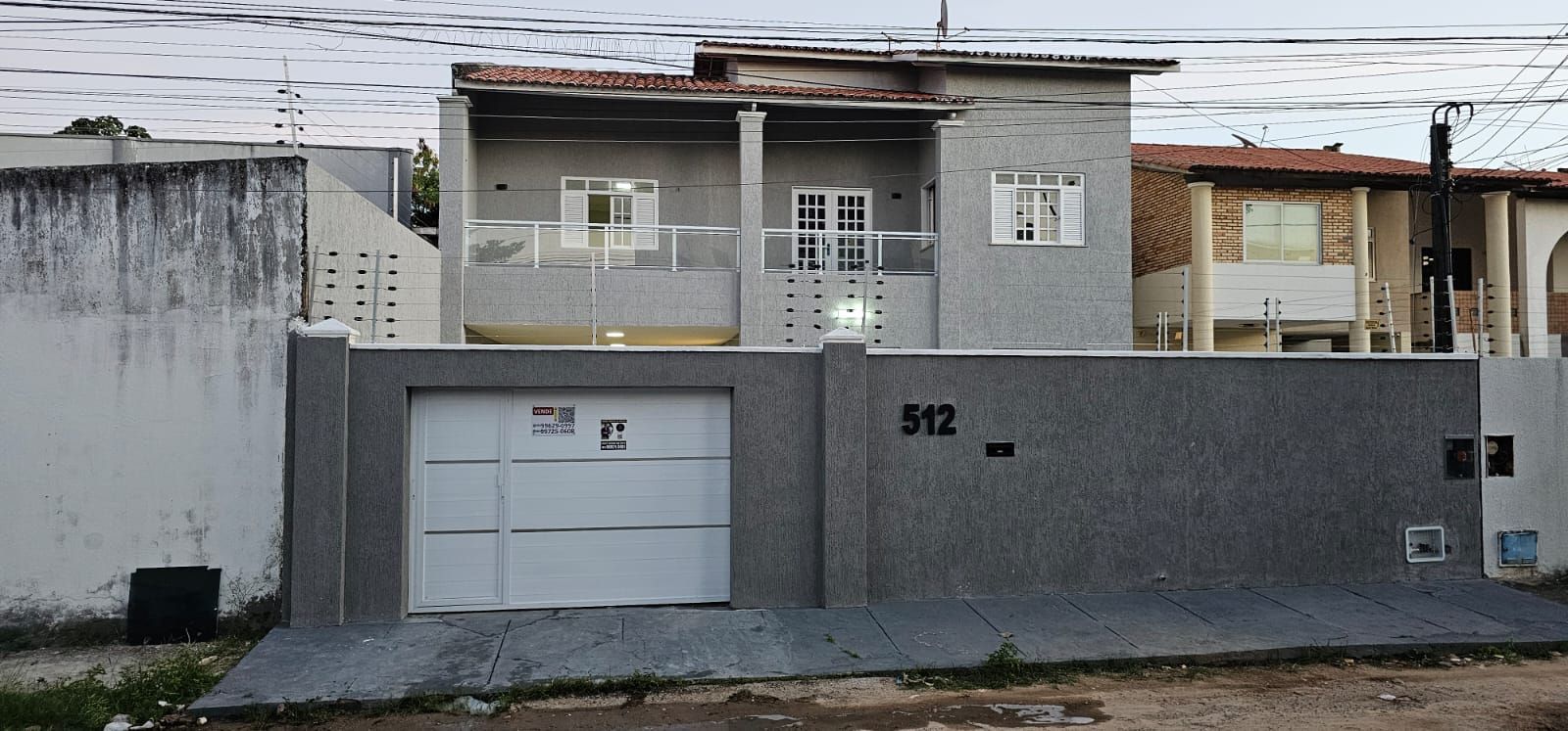 Casa, 5 quartos, 213 m² - Foto 1