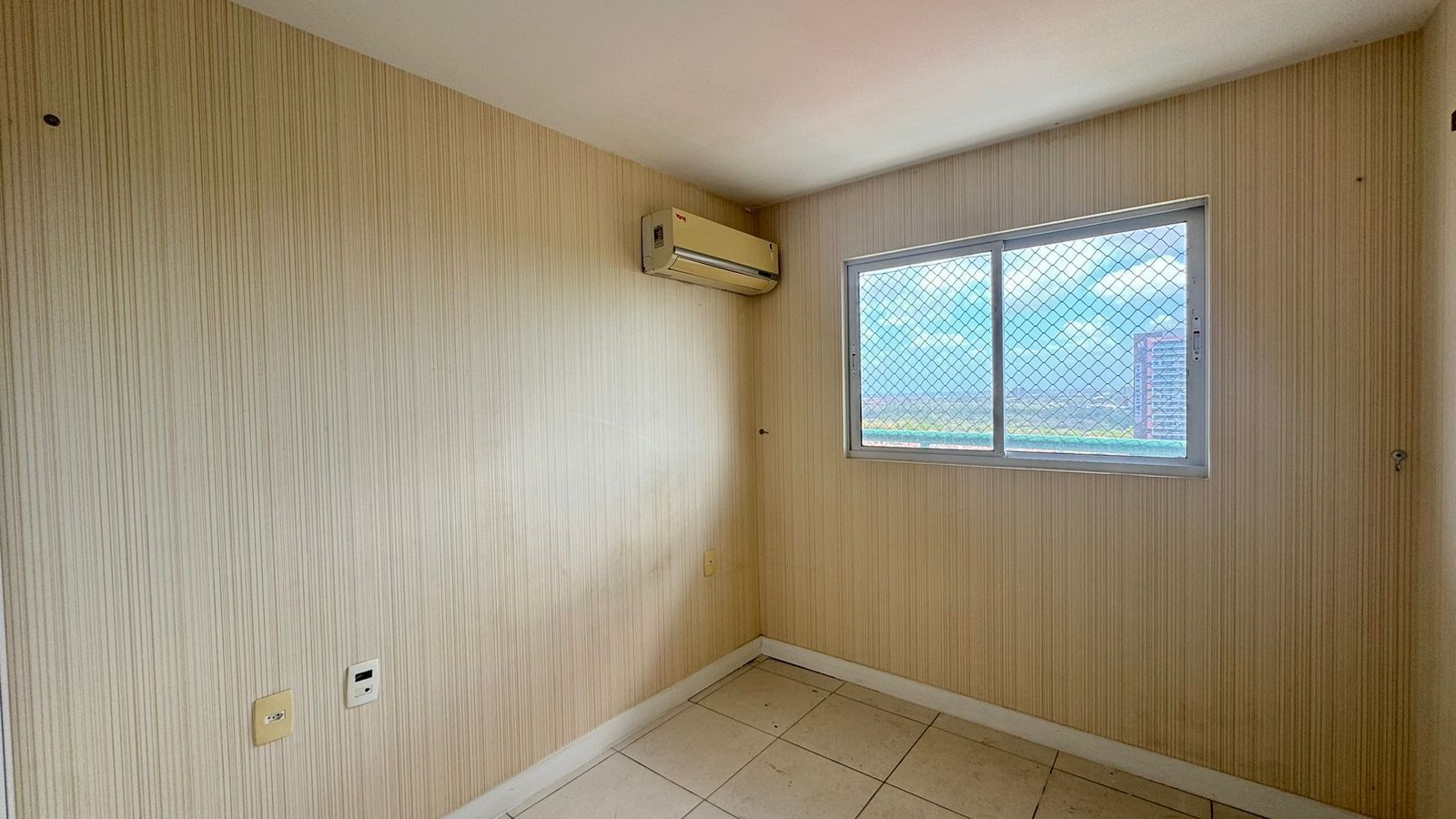 Apartamento à venda com 3 quartos, 82m² - Foto 13