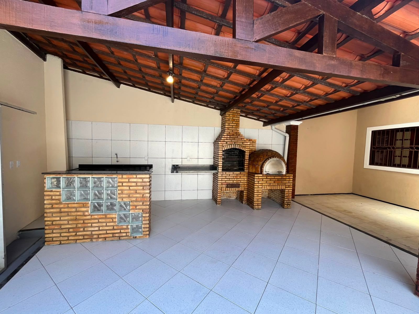 Casa, 3 quartos, 146 m² - Foto 1