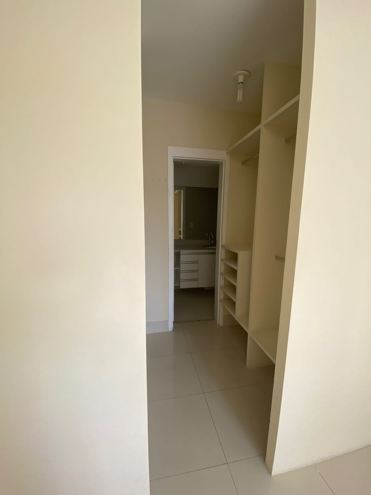 Apartamento para alugar com 3 quartos, 113m² - Foto 12