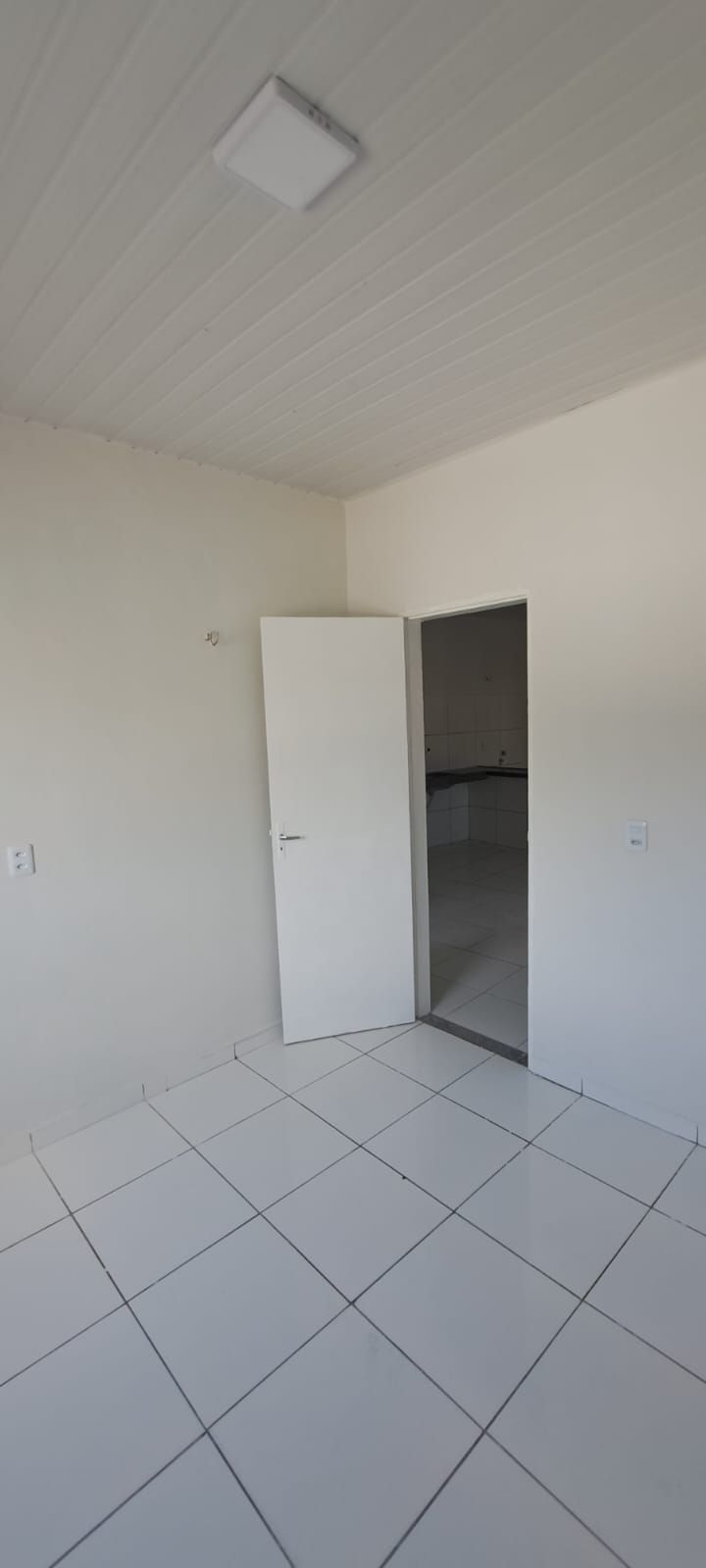 Casa à venda com 3 quartos, 90m² - Foto 8