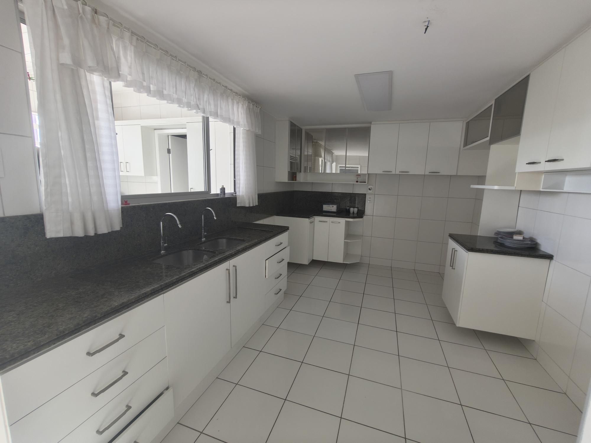 Apartamento, 3 quartos, 203 m² - Foto 25