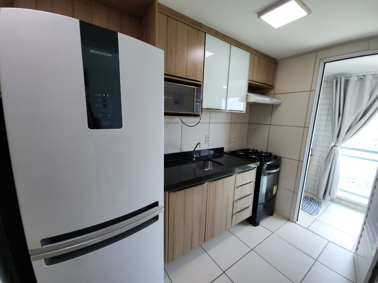 Apartamento para alugar com 3 quartos, 76m² - Foto 4
