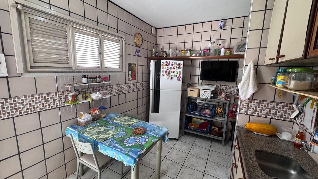 Casa, 6 quartos, 260 m² - Foto 12
