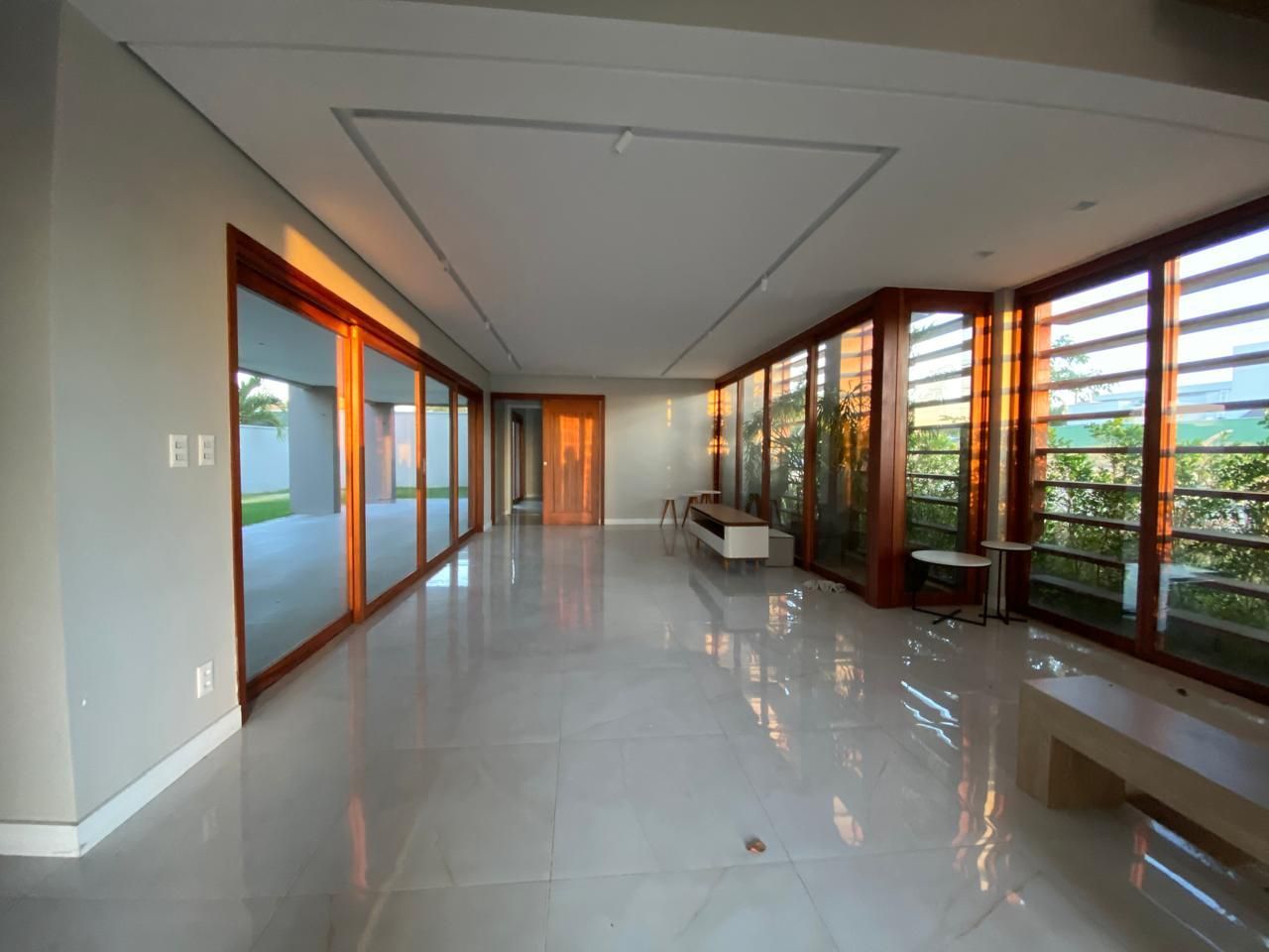 img64233495