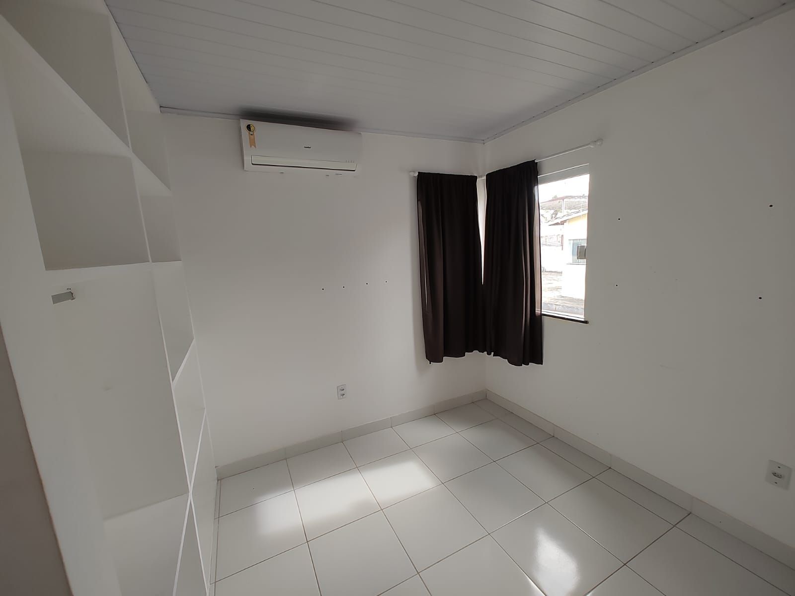Casa de Condomínio para alugar com 3 quartos, 130m² - Foto 9