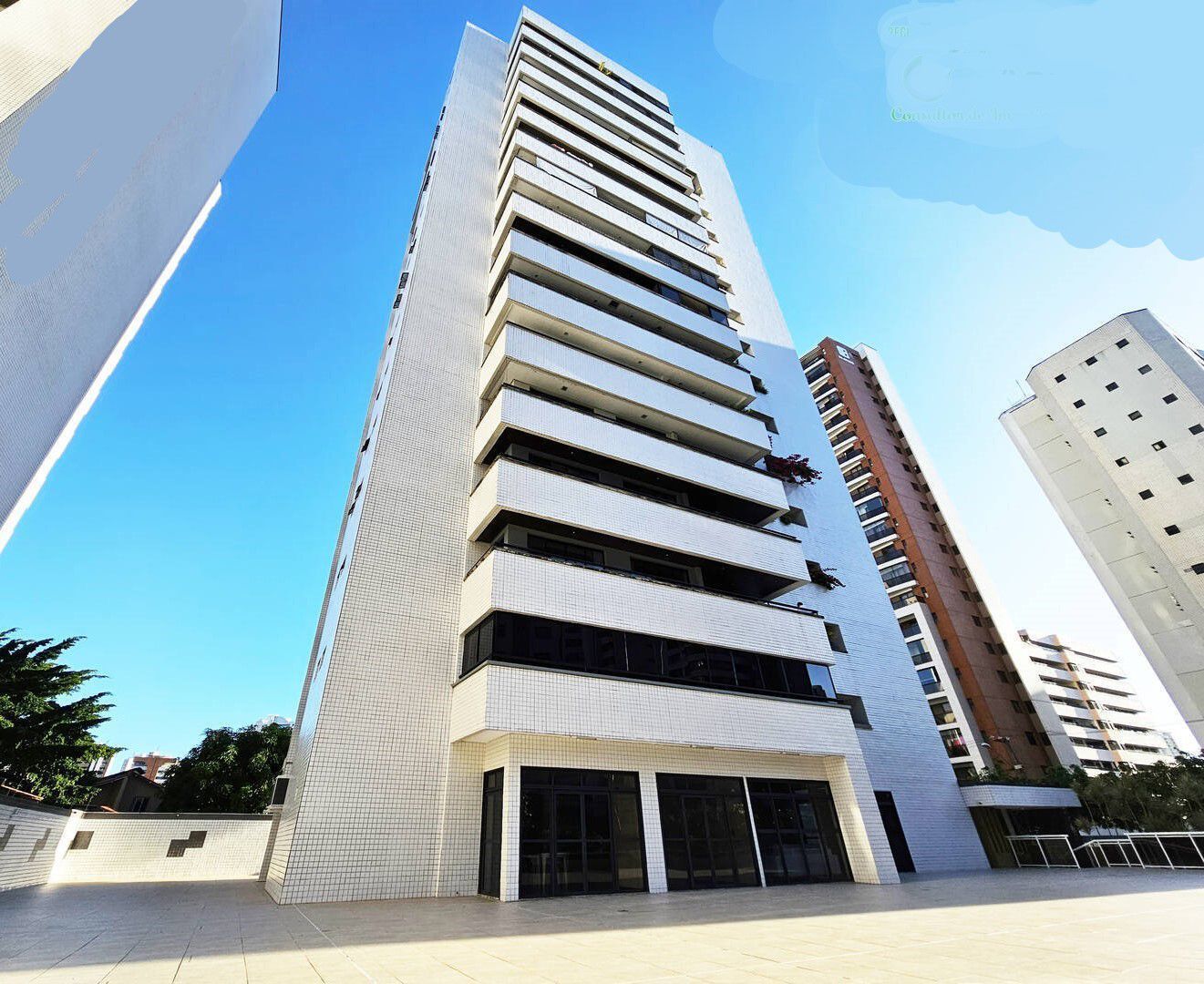 Apartamento, 3 quartos, 256 m² - Foto 2